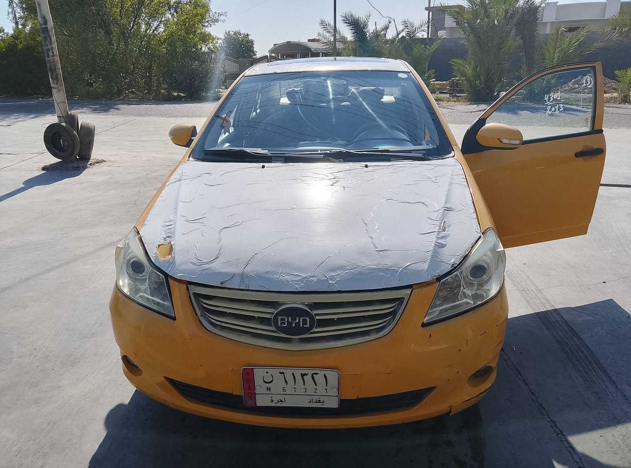 سياره بي واي دي جي 3 محور كورلا ١٨٠٠
تبريد شغال صدر نص
غرامات وهيئه عليه ممصفرات 
بيه الجاملغ الخلفي والوره السائق وخشم البنيد 
 تصليح بيهاا شويه خياس بل هلال رايدهاا ٥٠ وبيهاا مجال 
رقمي *********** السياره بسمي
