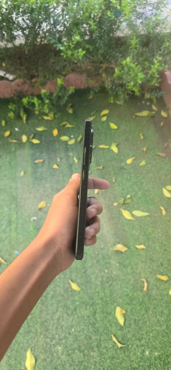 بوكو X6 برو ذاكره 512 جهاز بدون ملحقات وجهاز وكاله ممبدل بي قطعه فقط هاذ الظهر بي نقش من ورا الكفر 120 فريم السعر تواصلو مع هاذ رقم *********** ولا يوجد توصيل
