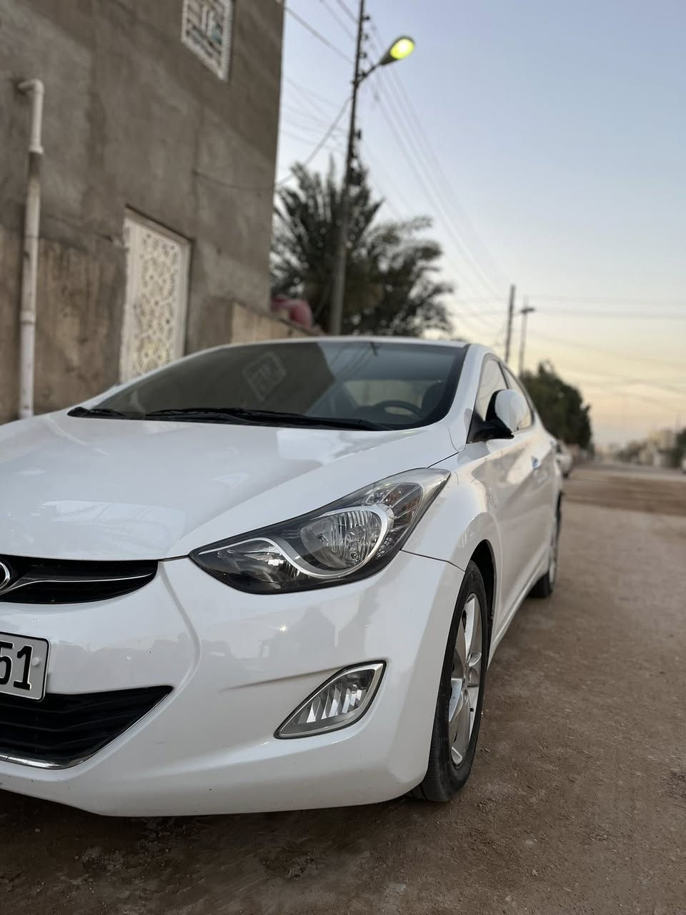 النترا 13  ادوات ادوات دخول جديد سياره جاهزه من كلشي حداده مكينه كير لايت زنون كشنات جلد تدفئه بل كشنات مري شفط نضام ايكو السياره صفاحيها موس جديده تخبل مكان سياره بصره سعر 52 وبيها مجال كلش قليل ***********
