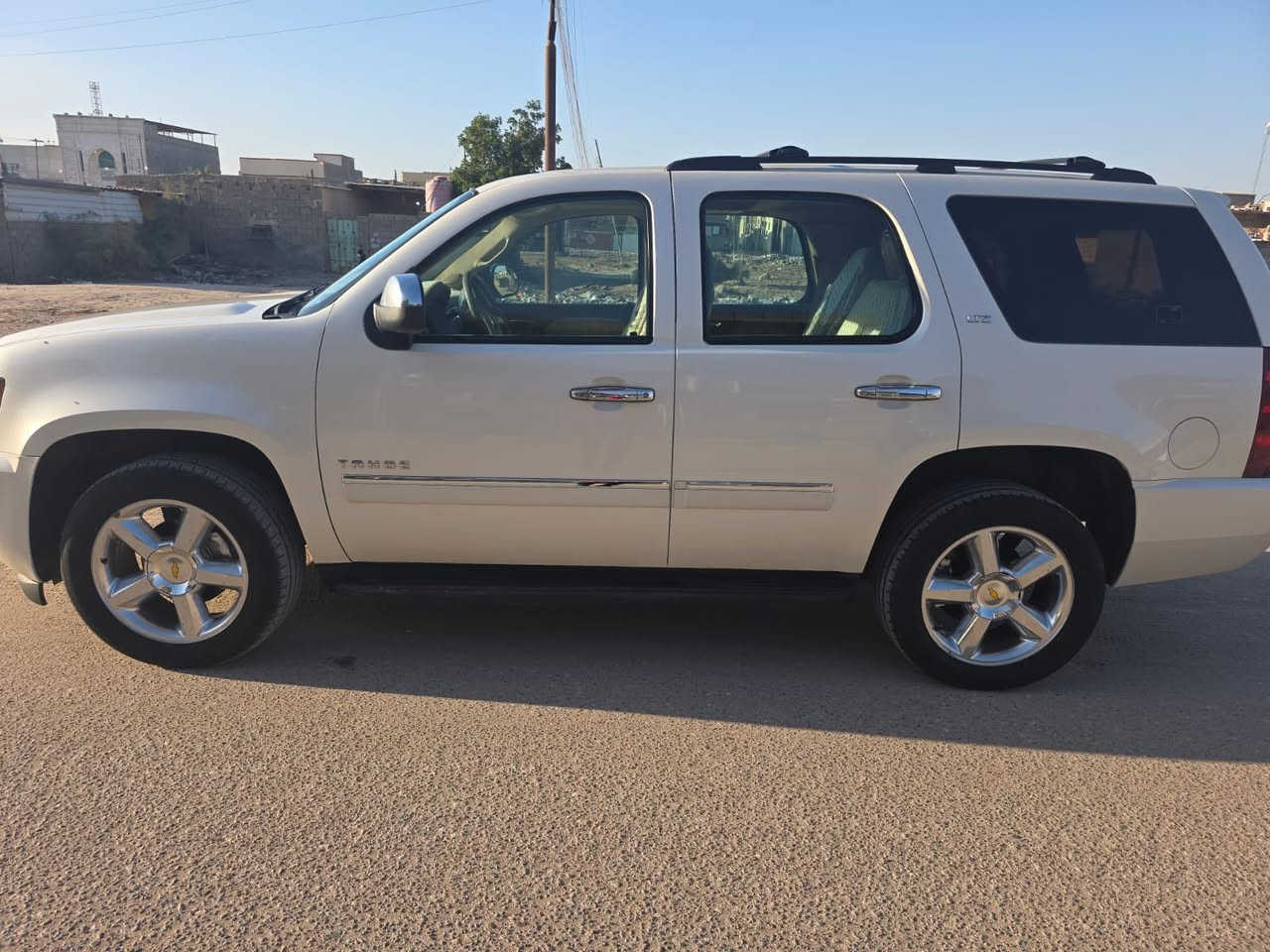 اداوت ادوات متومه اصل 
كفاله عامه 
مديل ٢٠١٠
احلى من الصور بعد بالف مرا 
فول مواصفات ع فئه LTZ
البصره بيع فقط السعر 129
كفلك عشائر سرقه الانتربول
***********
