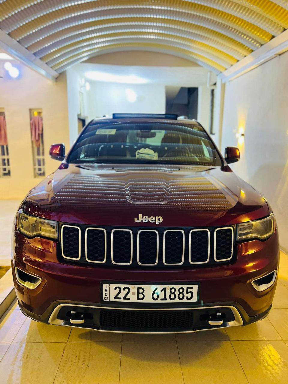 السلام عليكم 

جيب كراند شيروكي 2018 فول مواصفات كفاله كلين تايتل 
مكينه 3600/ بانوراما / بصمه / كراسي جلد / كشنات كهرباء / فور ويل / شاشه جبيره / كامره دواره / كشنات تدفئه / صندوف كهرباء / السياره بيها بعد هوايه مواصفات ماشيه 92 ميل السعر 250 $ وبيها مجال بسيط مكانها بغداد شارع فلسطين *********** بغداد, العراق
