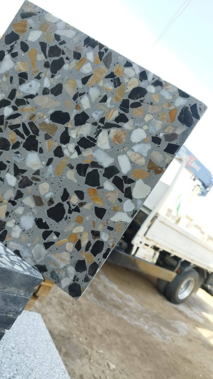 سلام عليكم يوجد لدينه لكاشي لعراقي بكل لوانه بسعر مناسب ***********
