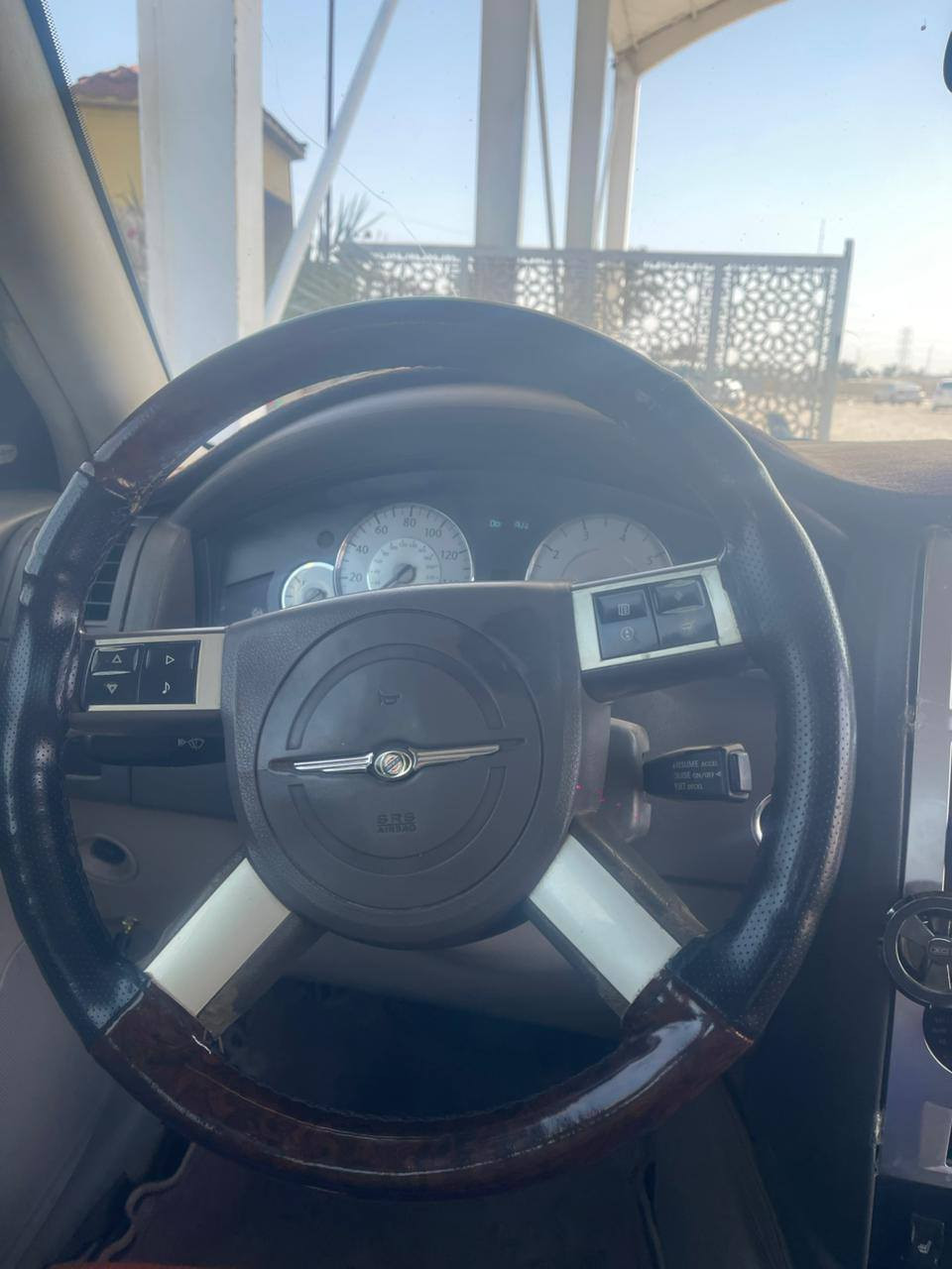 اوباما كرايسلر C300 للبيع  موديل 2009 لون برونزي صبغ عام جماليه السياؤه مكفوله عام ما الضربه كلشي شغال بيها تبريد شغال محرك 8 سلندر هيمي 5.700 سعر السياره 105 وبيها مجال

رقم صاحب السياره *********** البصرة, العراق
