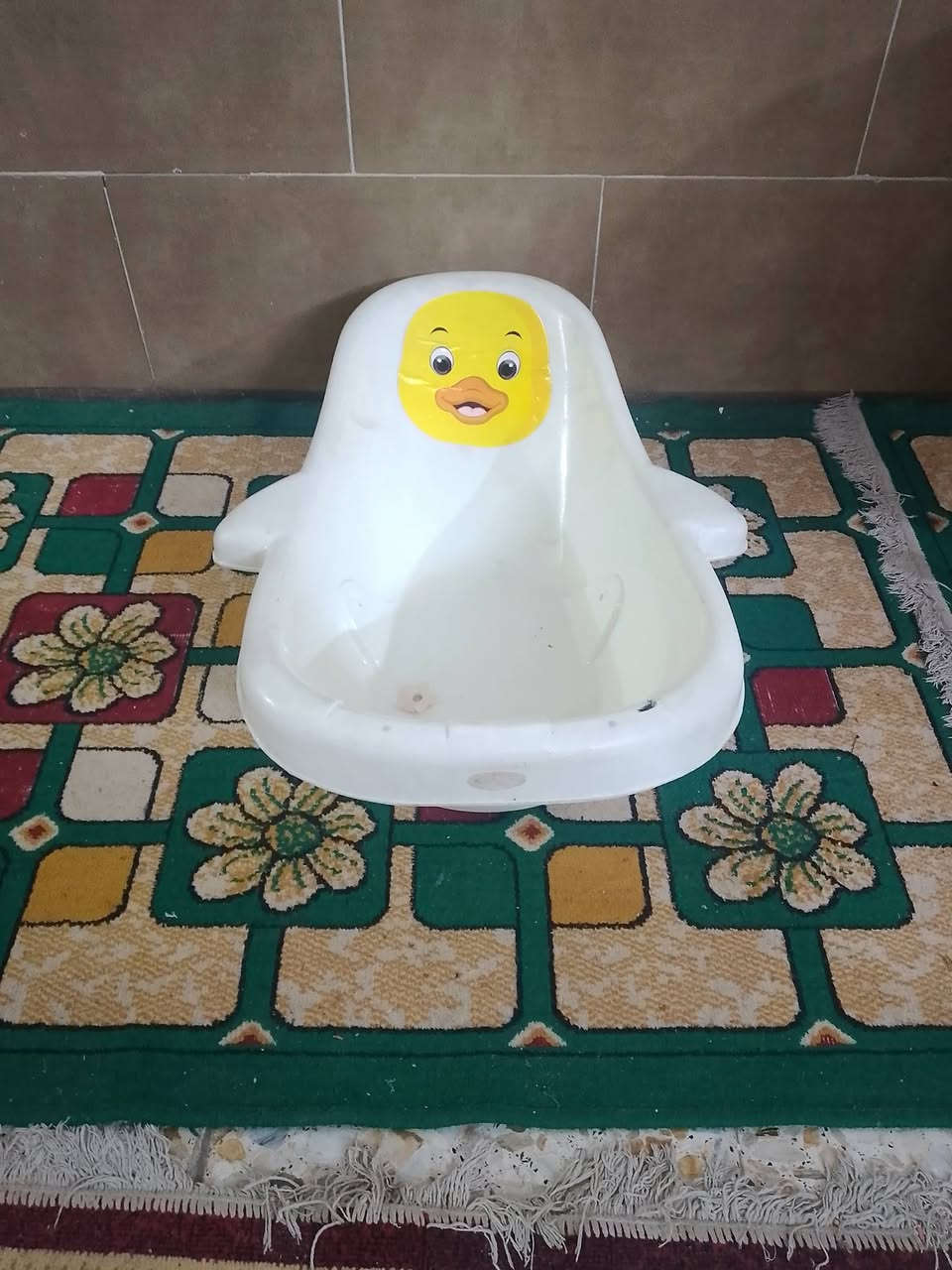 السلام عليكم عندي كاروك مال اطفال وعندي مسبح مال طفل سعرهن ثنينهن 25العنوان الأمين الثانية اسكينه شارع المكاتب رقم الهاتف ***********يوجد واتساب توصيل ماعندي
