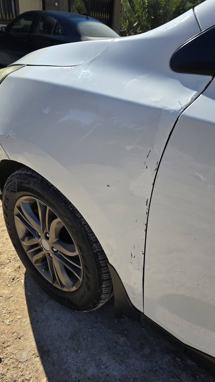 السلام عليكم
توسان موديل2015 نجف رقم انكليزي سيارة جاهزة وارد خليجي تدفئه تبريد كامرة خلفيه محرك بلادي تخم تاير جديد حادث فقط جاملغ امامي جهة السايق للتواصل ***********وبي واتساب.
العنوان:النجف الحيرة
السعر145ورقة ولشراي بيه مجال
