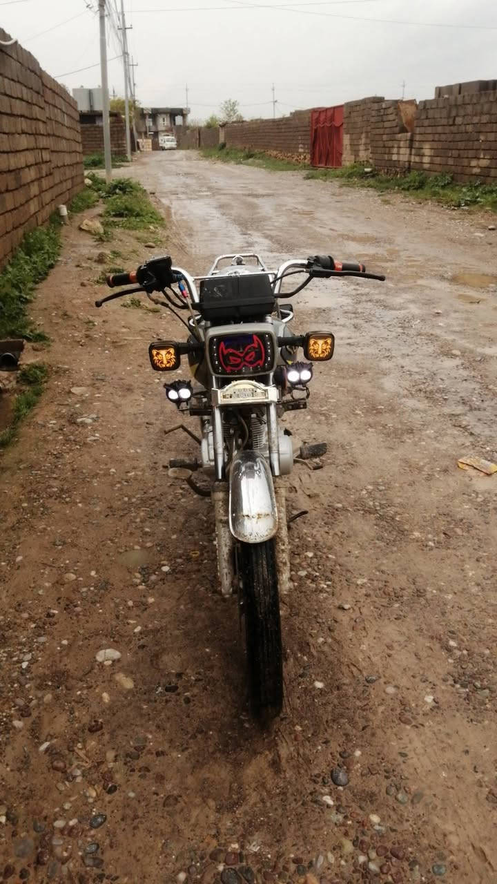 سلام عليكم دراجة للبيع
سونيك 2023 . حتى ما غاسله هاي طبگتي والله كهربائيات كامل شغاله . دراجة ما شاء الله عليها نشاطة فول #سعـرها_599 .الف ماكاني جنوب الموصل ناحية الشوره . وتحياتي للجميع


**إذا كنت صاحب هذا الإعلان وتريد حذفه لأي سبب، رجاءا أرسل رسالة إلى الدعم الفني**