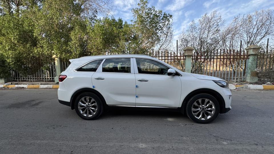 السلام عليكم سورنتو 2019 رقم بغداد نكليزي  بسمي  خليجي كفاله عامه حتا من البراد جديدة كارتون مال بيت ماشيا120 فول موصفات ما عدا البنيراما موصفات معروفه محرك6 سلندر كفالة  تايرات جدد تبريد ثلج جاهزه لاخير السعر250 مكاني ناصرية مركز لستفسار اتصل***********
