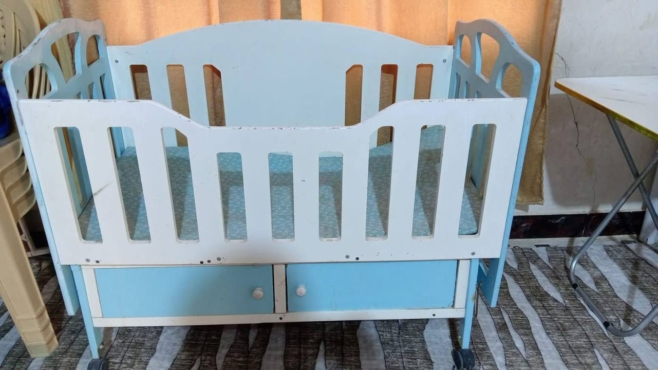 كاروك مستعمل نضيف يسع الحد ٧ سنوات السعر ٤٠ الف
***********
