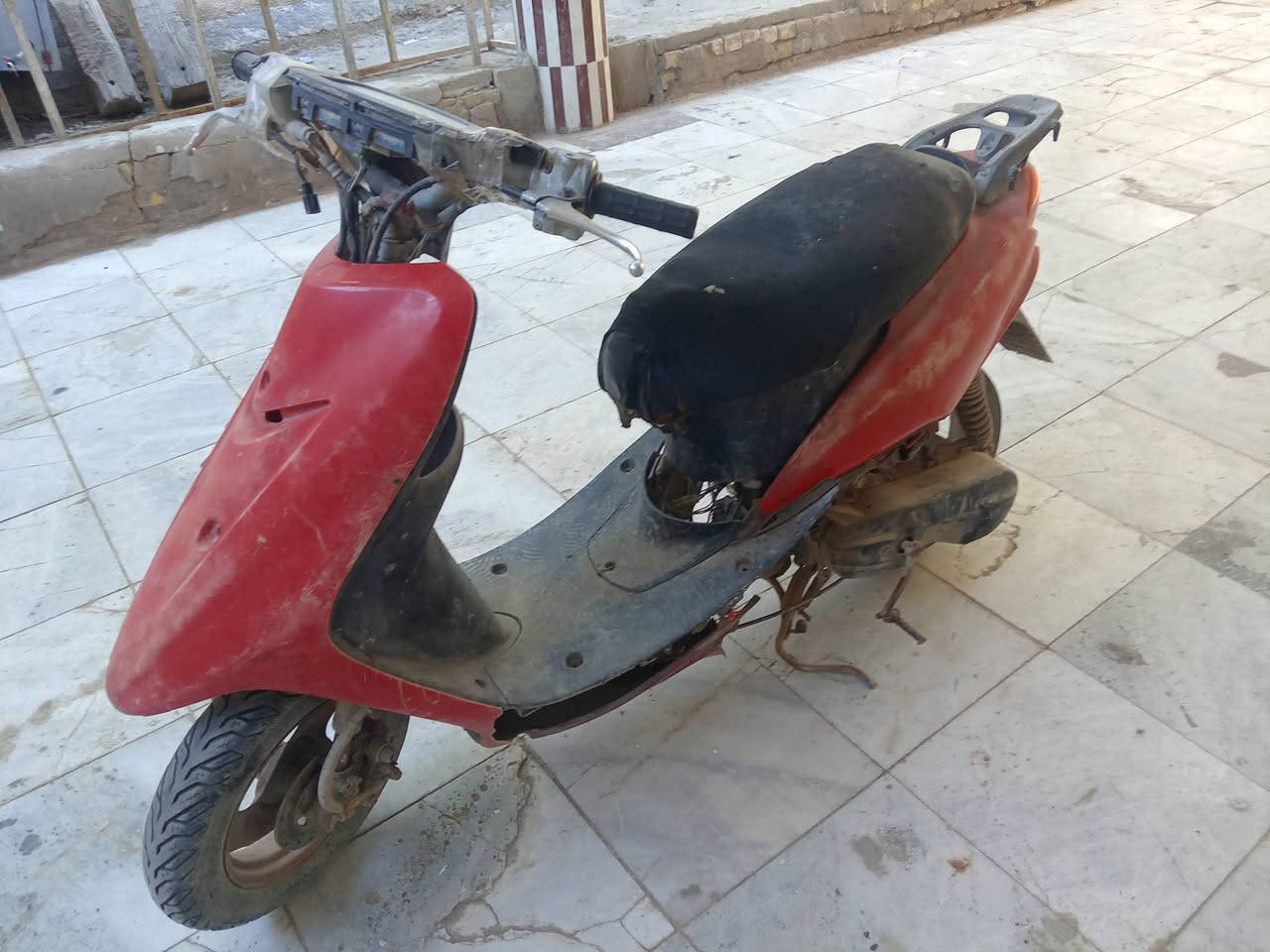 عصفوري للبيع كايمه قبل 5 ايام كامت ابيع عل هلوضعيه السعر 60 بني منصور ***********
