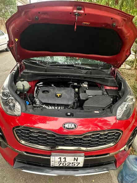 سلام عليكم سبورتج جيتي لاين 2020 خليجي 
معروفة مواصفات ال Gt اعلى فئة 
مكينة 2000 دوش ويل 19 
بيها بارد فقط موضح في الصور 
رقم الهاتف ***********
السعر :215 و بيها مجال 
مكان السيارة بغداد .
