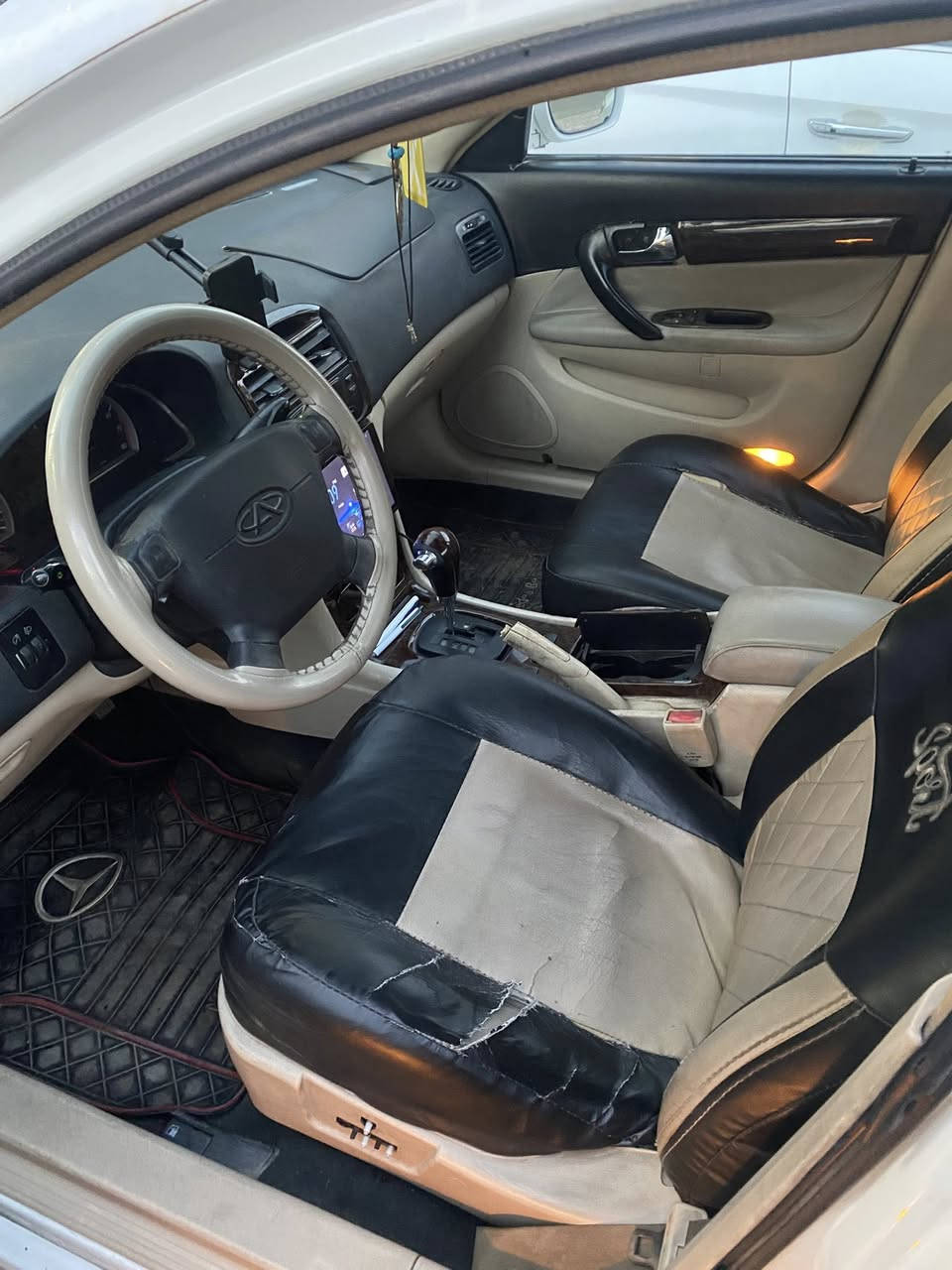 شيري استرا للبيع استيراد خاص
موديل ٢٠٠٦ 

محرك ميستوبيشي ٢٠٠٠  بلادي

تخم تايرات جديد

تبريدها ثلج

تبريد قطعه وحده  

سياره نضيفه وجاهزه

لون ابيض 

صدر وحدايه كامله 

كهربائياتهه نضيفه 

فتحة سلايد روف  وتحكم مرايات

رقم اربيل ثاني يوم تتحول باسمي السياره

المكان بغداد حي الجهاد

السعر ٥٢ وبيهة مجال 

***********
