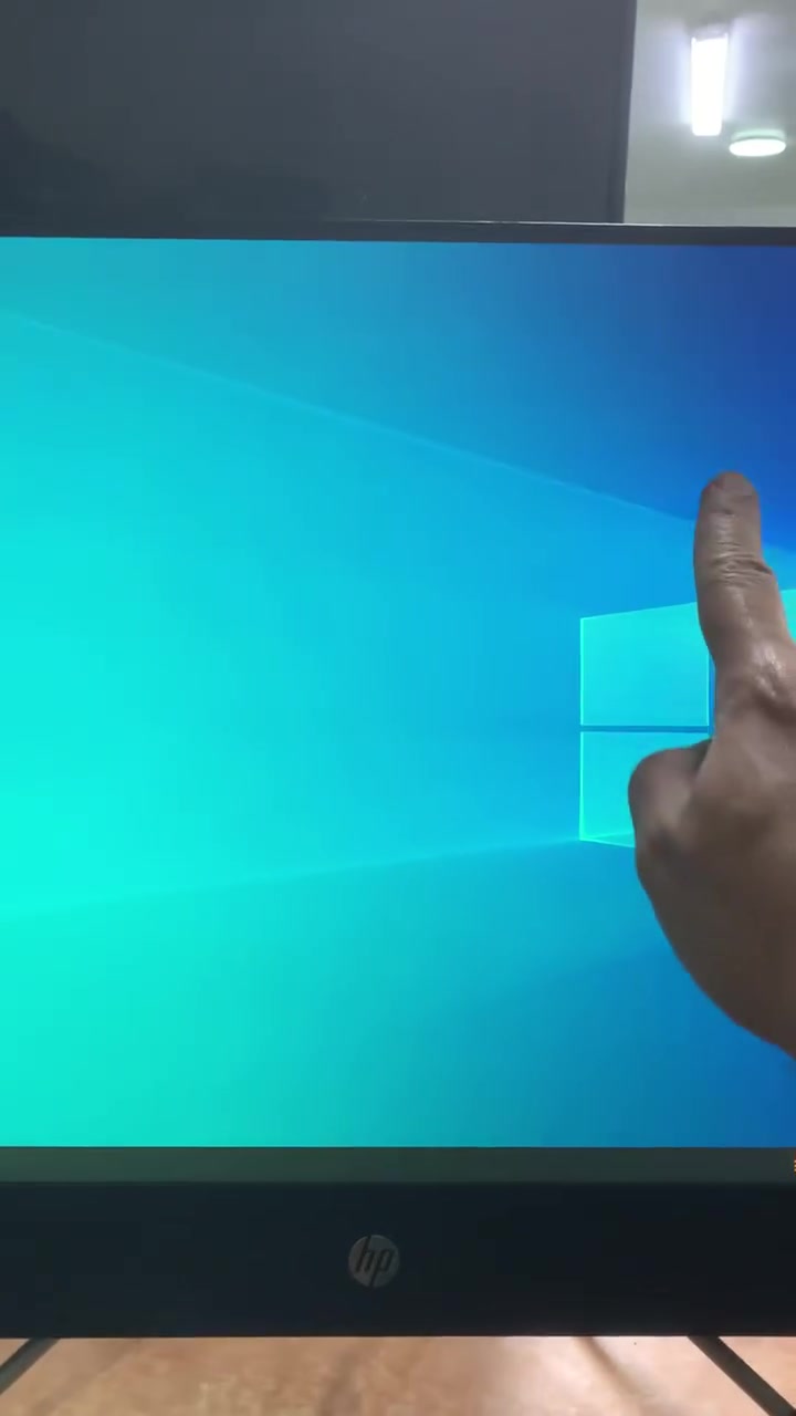 للبيع 
حاسبة All-in-One مميزة وعملية - الأناقة والأداء في جهاز واحد!
للبيع حاسبة بمواصفات ممتازة، مناسبة جداً للعمل المكتبي، الدراسة، وتصفح الإنترنت بسلاسة تامة. الجهاز نظيف جداً وجاهز للاستخدام مباشرة.
المواصفات:
• المعالج: Core i5 الجيل الثاني عشر (أداء سريع وقوي).
• الرام: 8GB.
• التخزين: NVMe 256GB (يعطي سرعة خيالية في إقلاع الويندوز وفتح البرامج).
• كرت الشاشة: UHD Graphics.
• التصميم: All-in-One (تصميم أنيق يوفر مساحة على المكتب بدون أسلاك كثيرة).
💰 السعر: 650,000 دينار عراقي فقط.
📍 الموقع: بغداد.
للتواصل والاستفسار، يرجى مراسلتي على الخاص


**إذا كنت صاحب هذا الإعلان وتريد حذفه لأي سبب، رجاءا أرسل رسالة إلى الدعم الفني**