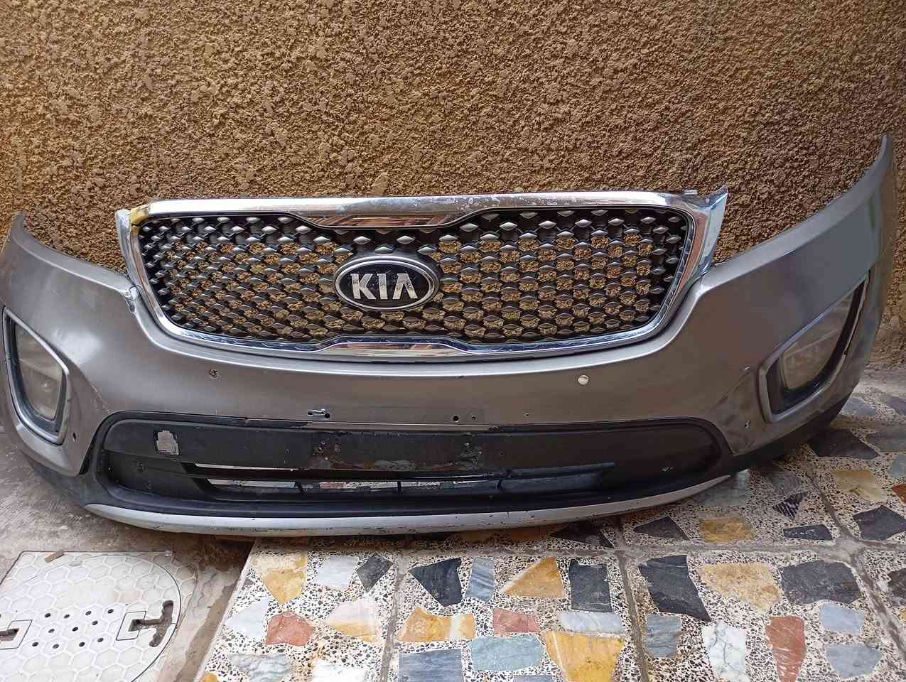 دعاميه سورنتو بلاد مع شباك وبلاجكتورات ضرر بسيط سعرها ٢٠٠ آلف مكاني بغداد مدينة الصدر 
***********
