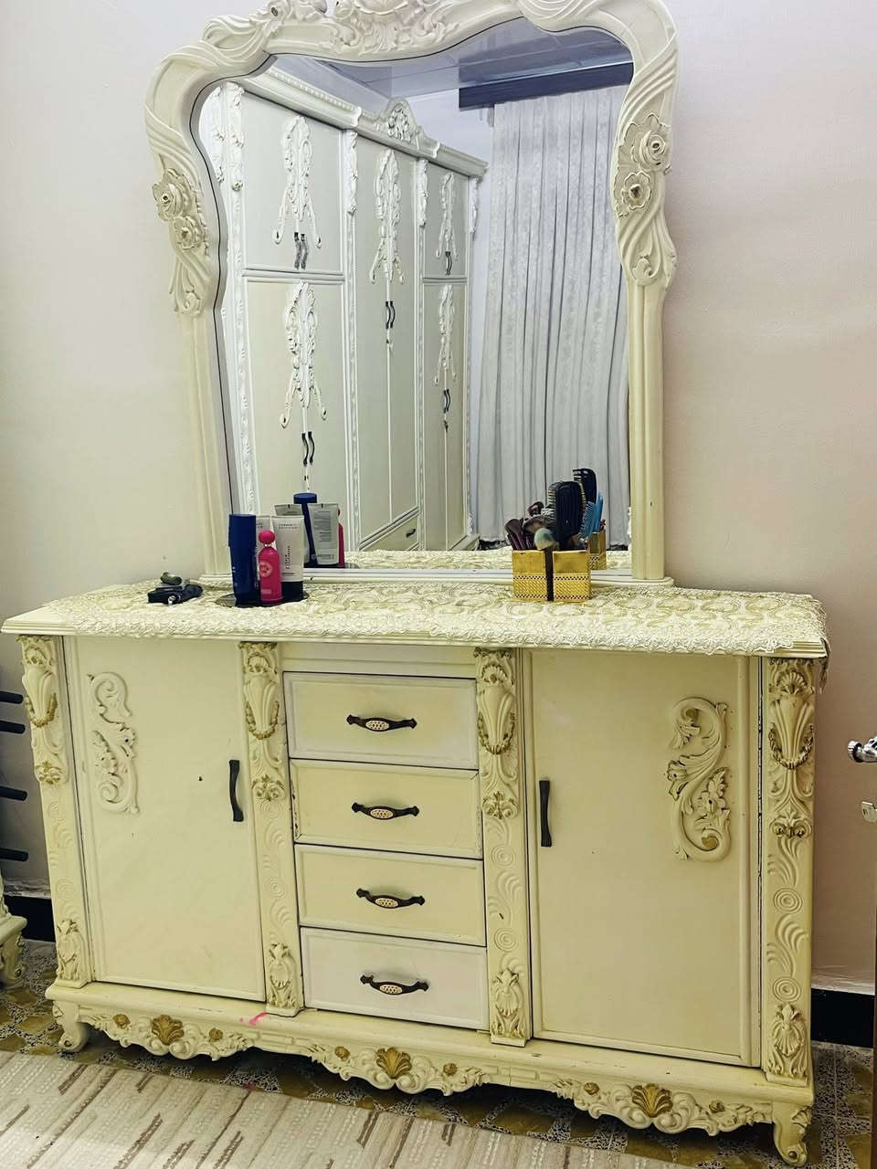 غرفه نوم للبيع سعر مليون و٤٥٠ بيها مجال


**إذا كنت صاحب هذا الإعلان وتريد حذفه لأي سبب، رجاءا أرسل رسالة إلى الدعم الفني**