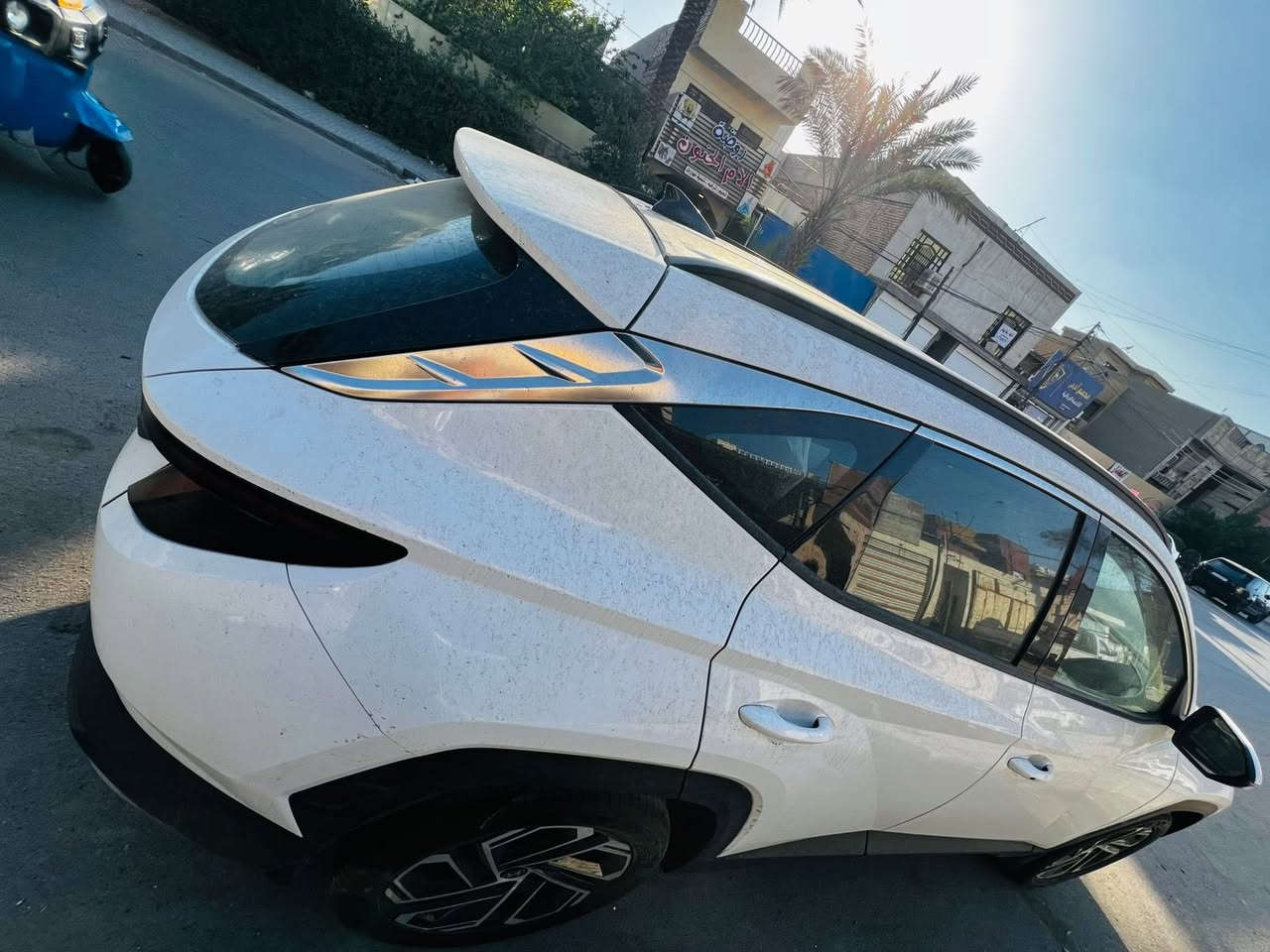 السلام عليكم
توسان 2025 صفر كليو متر زيرو

مواصفات

- بصمة

- تشغيل عن بعد

- جنطة كهرباء

- شاشة متصلة

- كراسي كهرباء + تبريد

-بعد هواي مواصفات ما ذكرتهن

السعر /227 ورقة فقط

مرقم كامل بغداد تستلم حتى اجور التحويل عليه مدفوعة 

ملاحظة سعرها بالمعارض 235 ماعدا الدلالية واجور التحويل
العنوان بغداد حي الإعلام 
                                                         رقم الفون ***********

***********
