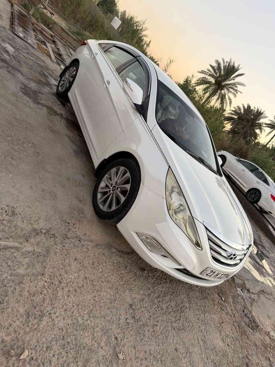 ⚪️سوناتا خليجي موديل 2014
-خليجي كفاله منصبغ شرط السونار 
🪪رقم سلمانيه شرط التحويل 
⚙️محرك 2400  دوش المرغوب 
🪞🚨أشاير بالمري 
🪞مري شفط 
-شفتات ستيرن 
🔊صوت انفنتي 
🔊دمام خلفي 
-حساس خلفي أمامي
تبريد قطعتين
-داخل لونين 
-سيارة جديدة بمعنى الكلمة 
🛞تخم تاير صدر مكينه كير كلها بشرط  لا تنقيص و لا تبخير
📍مكان السيارة بابل
💵السعر 135ورقة و بيها مجال كلش بسيط ‏‪
📞 للاستفسار و معرفة تفاصيل اكثر على الارقام
(واتساب) ‏***********
***********
