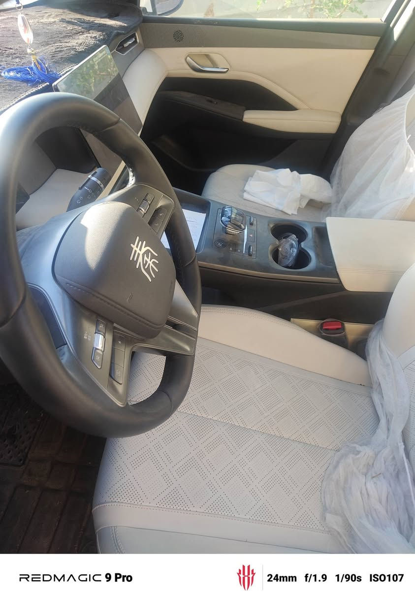 BYD 2025 كن بلاس
داخل ابيض 
بحالة الزيرو ماشيه قليل
ولباقي موضوح بل صور 
***********
مكاني بغداد حي اور.
