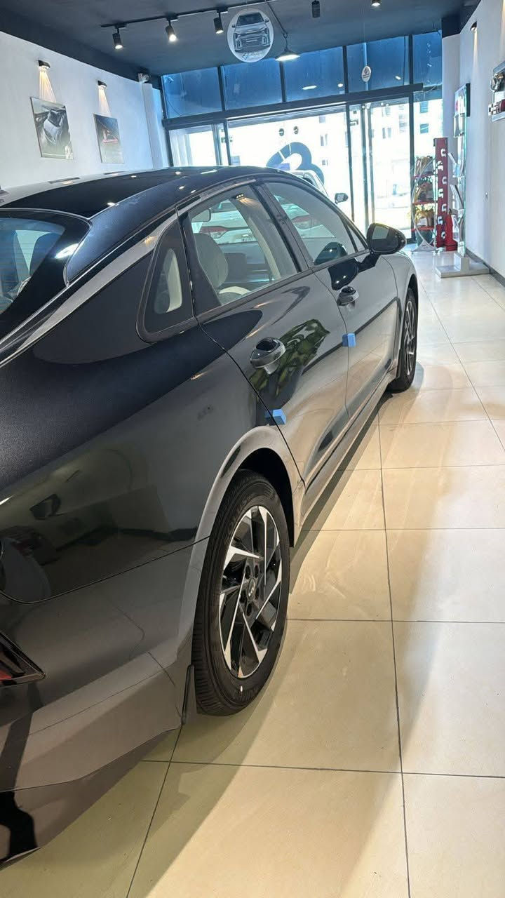 السلام عليكم 
بابل / الهاشميه
كيا K5 2024  هايبرد 
خليجي محرك 2000 ماشيه 40 فول مواصفات نظام قيادة 3  ناقل حركة ماوس كشنات جلد كهربائيه كشن السائق اوتو  تبريد قطعتين 8 سرعة تحكم ستيرن كامل شاشه لمس مع شاشة رقميه للعدادات كامره خلفيه 3 وضعيات حساسات جميع الاتجاهات اشاير بالمري ونظام شفط اوتو بصمة تشغيل عن بعد  بانوراما فول الفول مكفولة  السعر 225$ رقم الهاتف ***********
