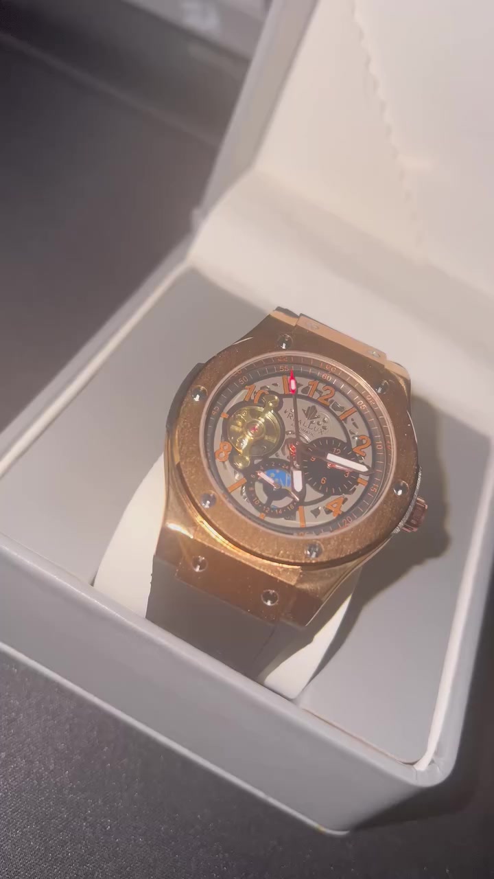 ساعتين للبيع
القطعة على ٢٥ الف بس


**إذا كنت صاحب هذا الإعلان وتريد حذفه لأي سبب، رجاءا أرسل رسالة إلى الدعم الفني**