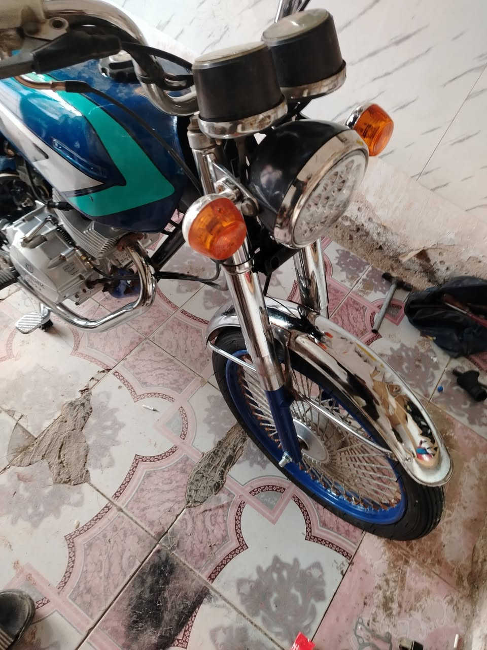 سلام عليكم البيع موديل، 22ثنينهن كفاله عامه كهربائيّ شغاله ومامفتوحه سعر 750الوحده وبيهه مجال بصيط خاص مفتوح الو تصال على الرقم ***********مكاني شطره دراجه جاهزه وراقهه كامله وبسمي
