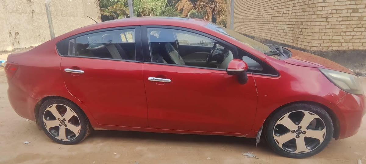 ريو ٢٠١٢ للبيع المكان كوفه.. ناحيةٍ العباسيه 
السعر ٧٠  وبيه مجال للشراي


**إذا كنت صاحب هذا الإعلان وتريد حذفه لأي سبب، رجاءا أرسل رسالة إلى الدعم الفني**