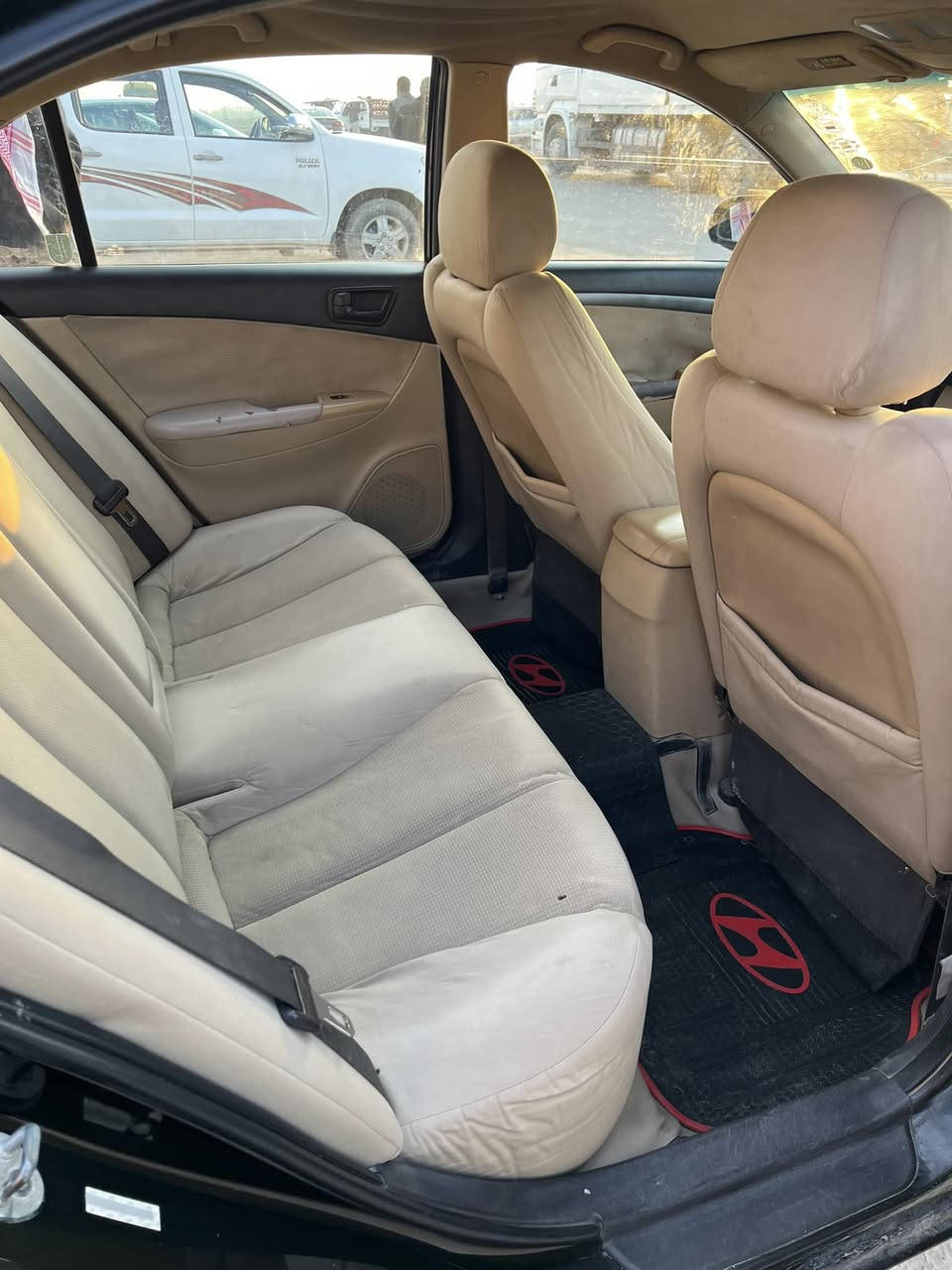 سلام عليكم 
سوناتا للبيع امريكي 
موديل2010
كير ومحرك شرط 
تواير وصدر جدد 
بدون صبغ تبديل جاملق امامي اصلي بدون دواخل
السعر 118 وبيهامجال للطيبين 
الرقم ‭0788 442 6547
