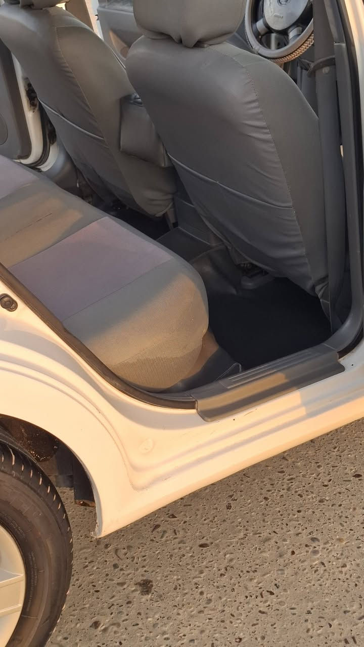 السلام عليكم اوبترا للبيع موديل 2004 بلاديه ومكفوله كفاله عامه من كلشي رقم كركوك انكليزي وبسمي السعر {70}وبيه مجال قليل العنوان صلاح الدين تكريت البوعجيل رقم التلفون ***********
