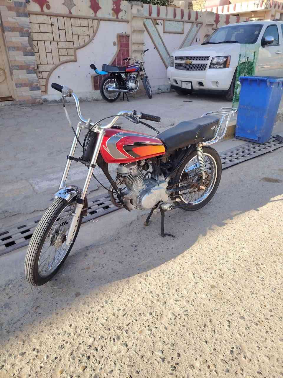 دراجه البيع وراق سكنر المحرك 20 الشاصي 16دراجه تخبل السعر 350وبيه مجال *********** مكاني قلعه سكر
