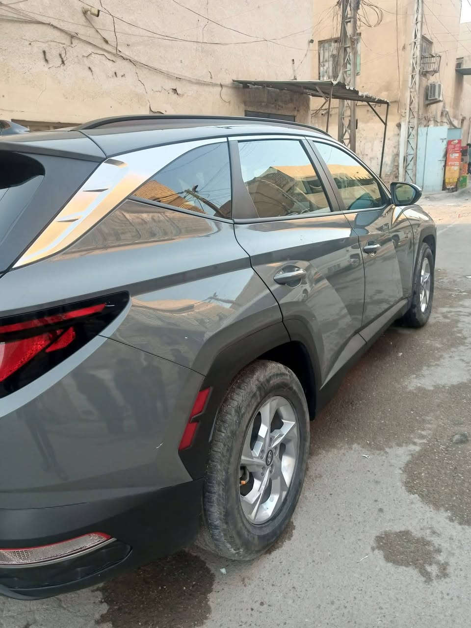 توسان موديل 2024 وارد امريكي  ايرباك دركة وبردات بدون ارقام  . ضرر بسيط وحلو (فقط بنيد مبدل  ومصبوغ )) 

مواصفات SEL تجي فول عدا سلايت

محرك 2500 
ماشية 18 الف

صندوك كهرباء

كشن كهربائي

بصمة تشغيل - تشغيل عن بعد - ابواب بصمة

رادار امامي جانبي خلفي

تحديد مسار قيادة آلية 

اوتو هولد + اطفاء ذاتي

تدفئة كشنات 

شاشة تدعم كار بلي 

كامرا خلفية دوارة 

شحن مبايل واير ليس 

تبريد قطعتين 

لد امامي نهاري 

لايت زينون عالي ناصي 

تحكمات استيرن جهتين + كروز سرعة

أنظمة قيادة  متعدده وهواي مواصفات بعد  

سايد بريك بصمة

السيارة فول عدا سلايت

بغداد
***********

واتساب او الاتصال
