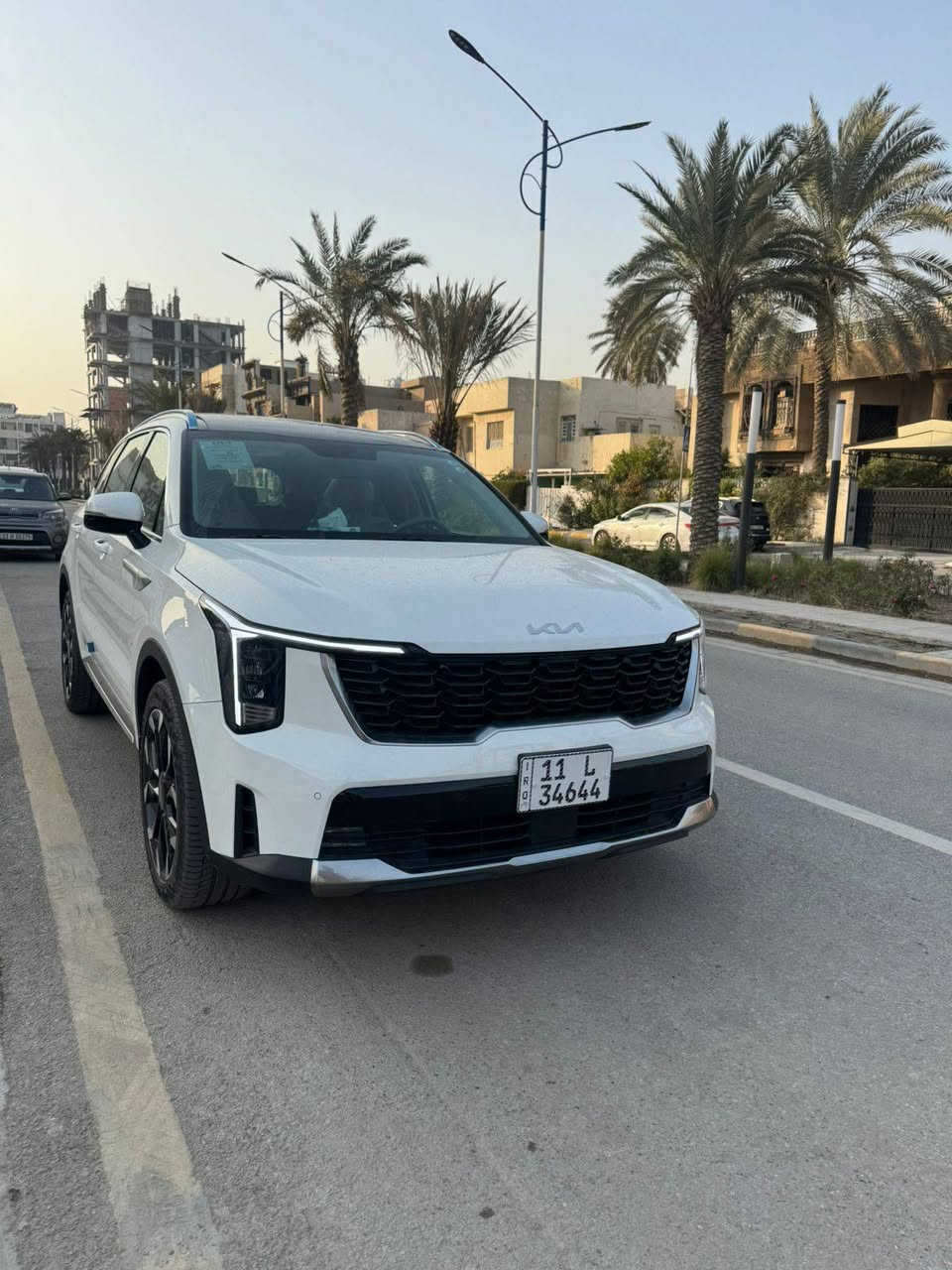 #بحالة___الزيروووووو 🤩
كيا سورنتو  2024 وكالة الدولية السيارة تحت الضمان ماشية 4 الاف كيلو فقط 
مكينه 6 سلندر ‏3500
السياره فول مواصفات:-
بصمة
بنوراما
تشغيل عن بعد 
هاند بريك كهرباء
كراسي كهرباء 
صندوك كهرباء
دشبول شاشة متصل
لايت زنون
‏Led زنون
بك لايت led
حساس امامي
حساس خلفي،  ويل كب حجم 20
بردات خلفية ،  7 راكب،  تحكم مقود
درايڤ مود ،  اوتو هولد ، شاحن لاسلكي،  كير ماوس،  
تحكم شاشة وتبريد لمس ،  بلوجكتر زنون،  3 قطع تبريد
مانع انحدار ،  مانع انزلاق،  اريل رادار،  كامرة خلفية..... 
شخط بلدعامية الخلفية صغير ما مكحل و صبغ جزء صغير بلدعامية الامامية مبخراثر شخوط 
مكان السيارة بغداد اليرموك
للاستفسار ***********
. 
. 
✅علق تم يصلك السعر خاص مباشرةً ⚡💰⚡💰⚡
. 
. 
. 
. 
. 
. 
. 
💥اذا كنت تريد نشر سيارتك تواصل معنا عبر الصفحه.
