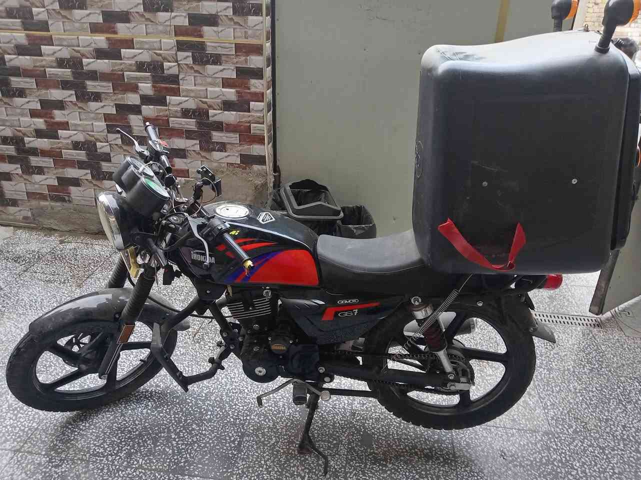 دراجة هونزدا نامه برو صيني شركة هوجي سنوية ماشة ١٤الف
السعر مليون و ثمنمية و خمسين الف 1850
***********
مرقم
بغداد
