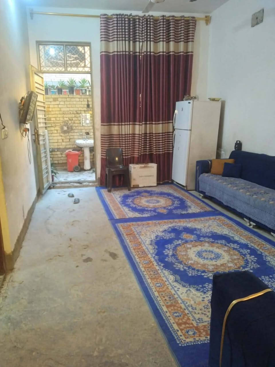 السلام عليكم
بيت 100م طابقين للبيع/ وجه 8 × نزال 12.5/ أربع غرف نوم+ مطبخ+حمام وصحيات+ بيتونة وشتايگر للسطح كامل/البيت مسكون وكامل ما عدا الكاشي ومحجر للدرج/طابو ملك صرف زراعي 25/ الشعلة الشارع الغربي مقابل قطاع السابع نهاية الشارع الأخضر جهة اليمين/ السعر 120 وبيه مجال للشراي / للمراجعة ***********
