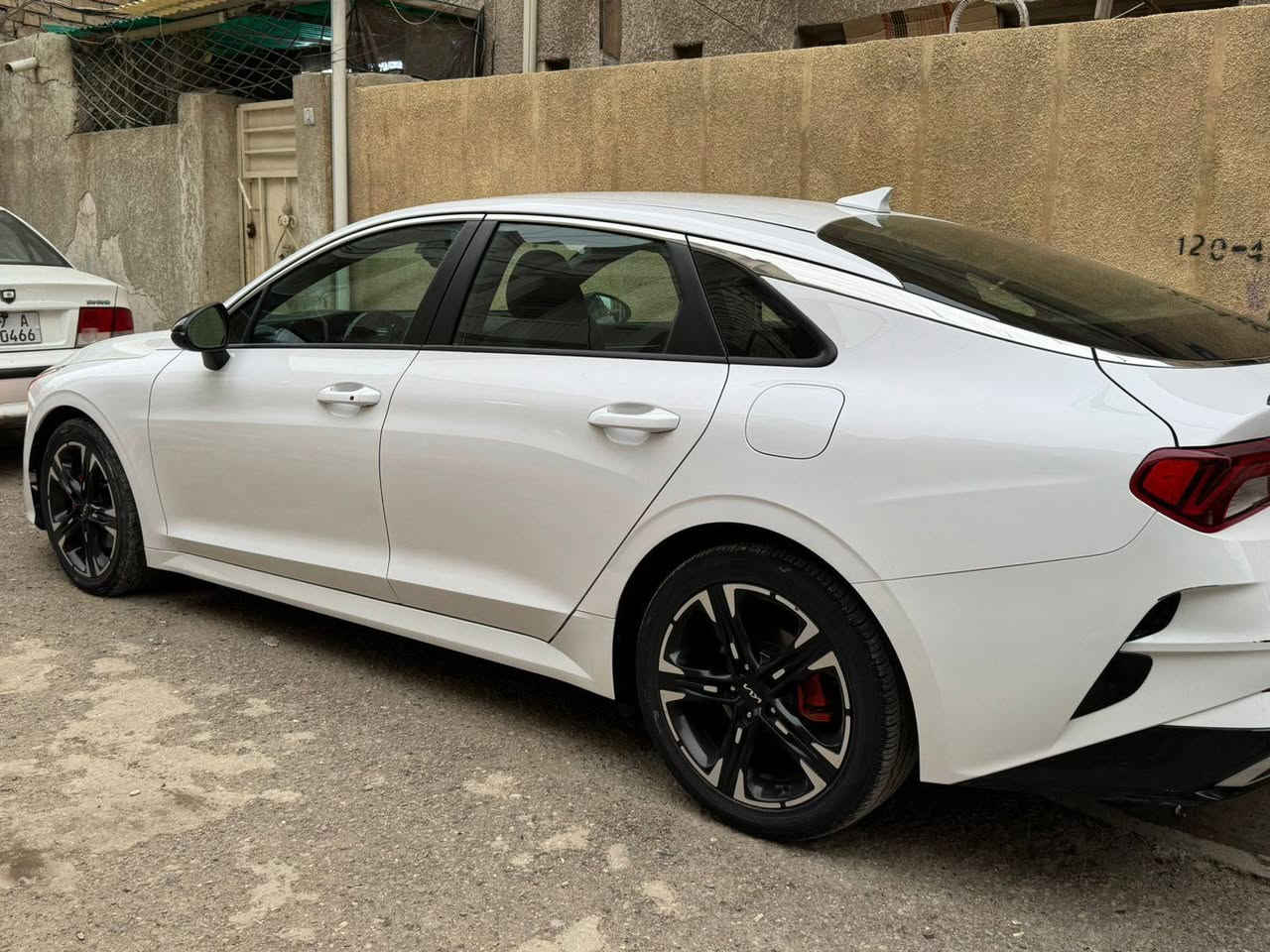 تحيه طيبه السلام عليكم ورحمةموديل ٢٠٢٢ اربيل باسمي
جي تي لاين فول عدى البنوراما  
مكينة 1600 تيربو
بدون شاصي ولا لغد بنيد وجاملغ صبغ بيها 
ماشيه ٤٣ الف ميل 
رقم اربيل شرط تحويل مباشرة سنويه هزه جديد 
169 ورقه وبيها مجال 
اي استفسار 
*********** 
مكان بغداد البياع معرض المنار الحديث شارع 2
