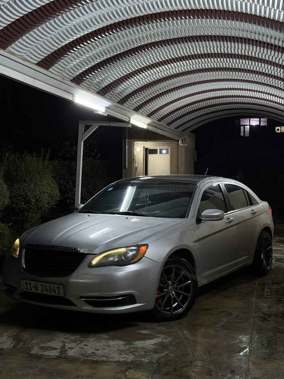 C200 2012
للبيع او المراوس حسب الرغبه

موديل 2012 
مكفوله من الحادث
بدون ايرباك
داخله كلين وصايره بيها طخه بالجاملغ ومصبوغه على كده فقط
ماشيه 140
كير محرك كهربائيات كفاله 
مسويلها ادامه كامله حداديه اماميه خلفيه جديده
للاستفسار ***********
