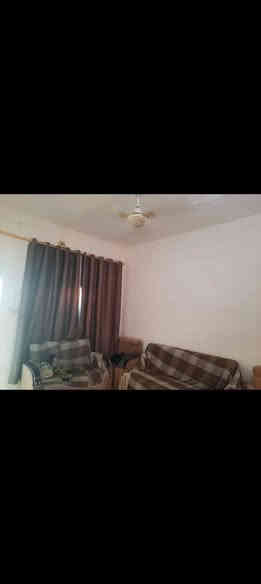 بيت البيع مساحه 90 متر شارع ١٥ قرب مولده بيت ابو ياسر استفسار على هذا رقم *********** وهذا على واتساب *********** في حي طارق الوسط /سعر 28
