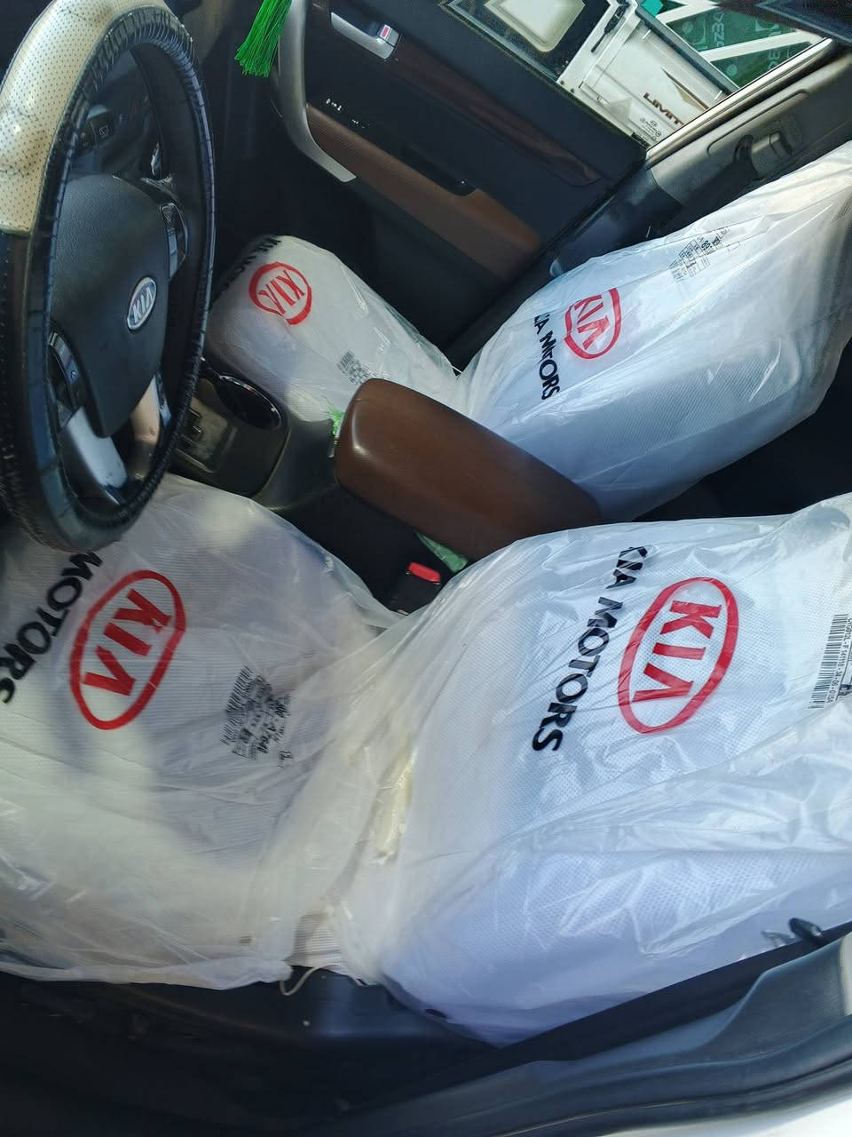 السلام عليكم سياره نوع سورنتوموديل ١٢ خليجي كويتي فول مواصفات واحد على واحدبصمه بنرامه شاشه كامره حساسات أمامية وخلفية تحكم ستيرن خمسة ويل كب ٦سلند٧راكب٣قطع تبريد مكفول من الحادث والضربه والتبديل والصبغ فقط باب السائق شبر كفالة الطير والمكينه تخمتايرتبريد تدفه اشتير مري مري شفط كشن كهربائي خير من الله السيارة مال جناي العنوان كربلاء الهاتف***********
