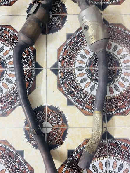 السلام عليكم يوجد لدينا حجريات جيب جارجر و دورنكو لكافه الفئات صالنصات اصليه تفصيخ مال حاويه للاتصال على الارقام التاليه 
***********
***********
بأداره حجي كاظم
