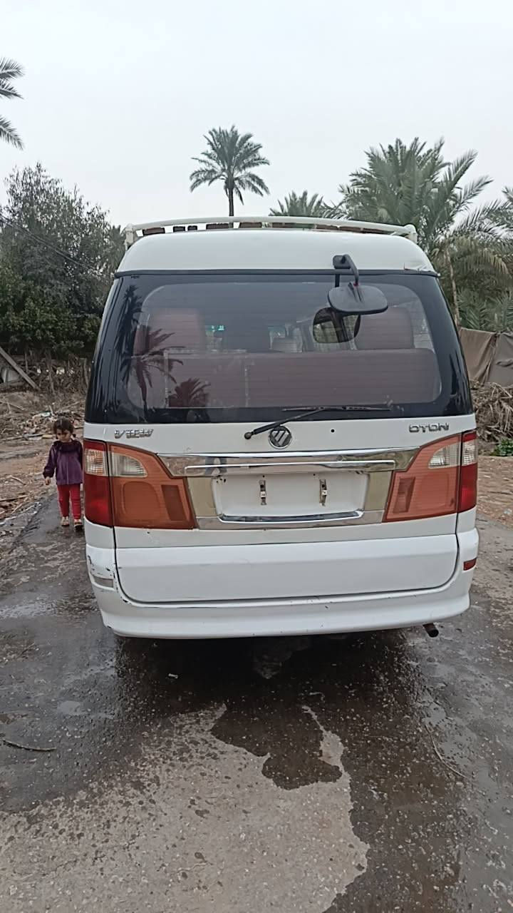 سلام عليكم
فتون 
2014
ستلام 2017
سيارة بيهة بارد بل طويلة 
سيارة كير هايس 
تايرات جديد 
شوف عينك 
مكينتهة عوزهة رنكات 
سعر 70
وبيهة مجال 
***********
