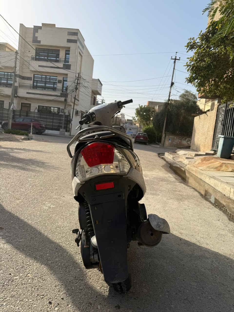 السلام عليكم ماكس منغولي  للبيع الدراجة مكينة مكفولة كفرات مكفولة كهربائيات كلها مكفولة بس الدشبول مالها عاطل والدراجة مبدل ماشه كفرات بلاد مختم كله ختم واحد والدراجة نظيفه وخير من الله مكان بغداد قرب سوق السمجة سعر ٦٥٠ وبي مجال للطيبين
***********
