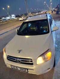 راف فور مديل 2008 وارد امريكي  ضرره داير مال جاملق الخلفي ودوسه مال ال...