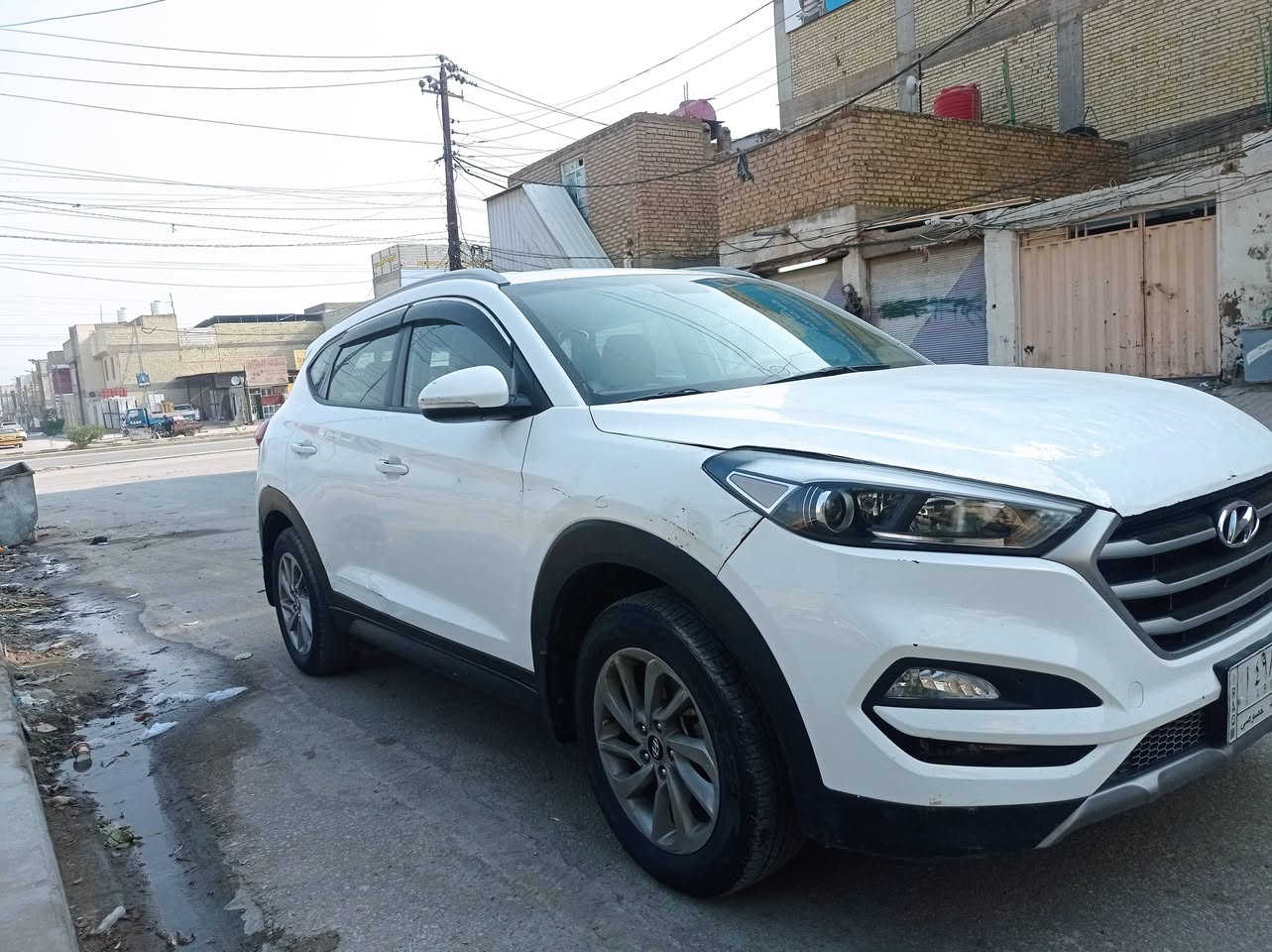 توسان 2016 سياره نضيفه مكينه 2000دوش رقم قادسيه ماشيه 110 تحم ستيرن حساسات ارادار مري شفط حساس اعطال سياره مكفوله من الفتح والصبغ بيه شخوط قليله مامصلحه والبنيت الحافه مالته مضروب شويه ومصلح بدون فتح مكانه بالنجف سعره 158 وبيه شويه مجال للاتصال ***********
