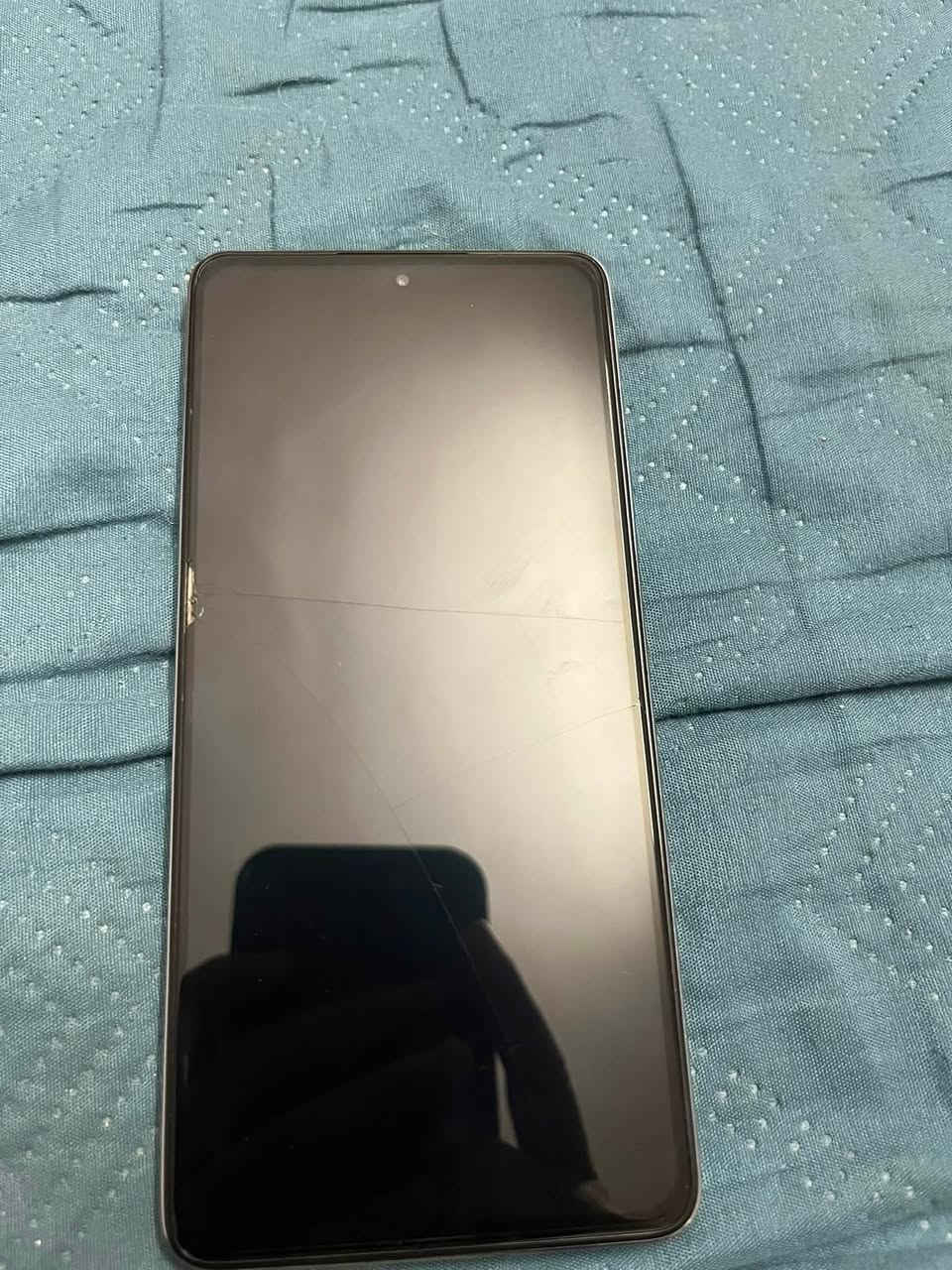 سلام وعليكم جهاز تكنو كامون 20 برو متسخدم قليل نضافه عاليه ذاكره 256 ويا كامل ملحقاته قيم وخذ مكاني بغداد حي العدل قيمه وخذه


**إذا كنت صاحب هذا الإعلان وتريد حذفه لأي سبب، رجاءا أرسل رسالة إلى الدعم الفني**