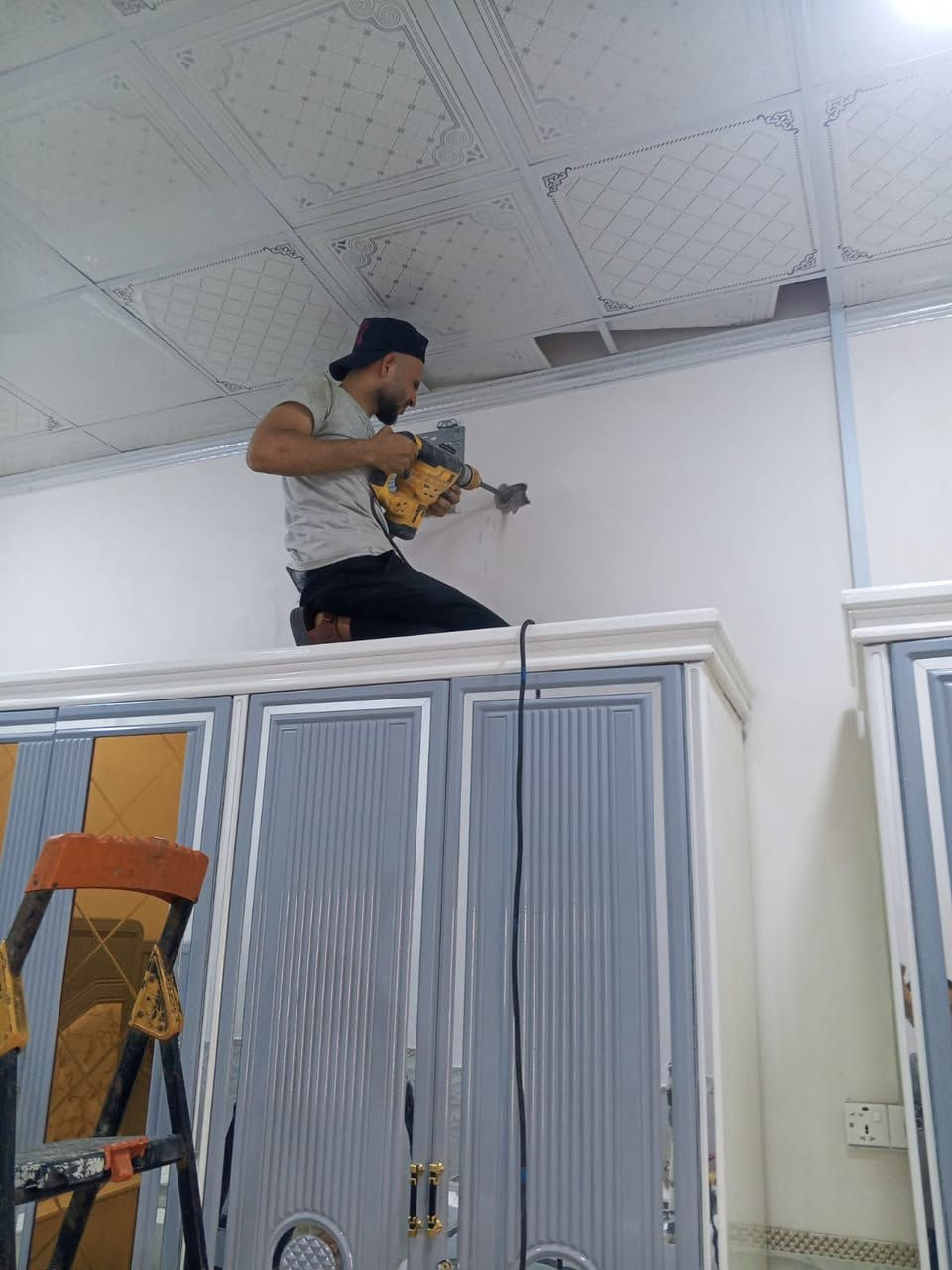 نصب سبالت في البصره وبكادر مصري وعراقي وصيانه و تنظيف كافة أنواع أجهزة التبريد وتصليح ثلاجات وغسلات برادات موقعياً و بكادر متخصص مع الضمان  .. 👷🏻‍♂️️️
يعنى عندك صيانة أو تنظيف لا تحتار   سبلتك مابي برودة لا تحتار سبلتك دفع الهواء ضعيف لا تحتار، إتصل بينا و راح نجيك لباب بيتك .. 

   ماعليك فقط الاتصال بمركز خدمة العملاء  على الواتس
🟥  تنظيف موقعي  لجميع الدوائر والشركات مع الضمان 
🟥 صيانة - شحن غاز مع الضمان - نصب - غسل 
عمل فاكيوم ..
***********
*********** ويوجد سبالت وثلاجات وبرادات للبيع
