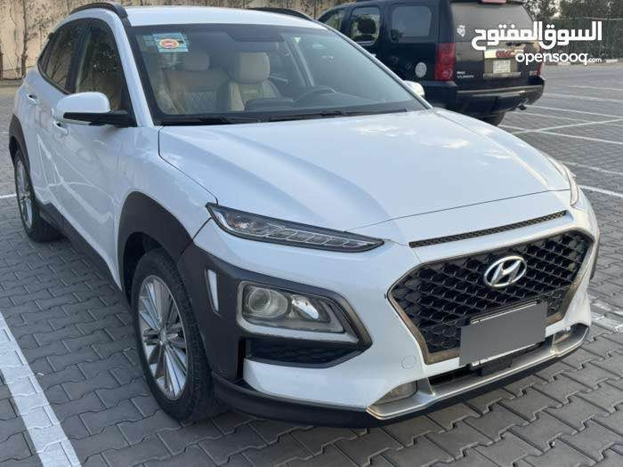 هيونداي كونا موديل 20 وارد امريكي 
ماشيه 54 الف كيلو
  الرقم الجديد سنويتها تنتهي بال27 ب اسمي السنويه
سعرها ب145 ورقه و بيها مجال بسيط و السياره للبيع على دعمتها 
مكينه 2000 دوش يعني تشتغل عادي و محسن ما تدك دوانز
و السياره فول ما عدا الفتحه 
للاستفسار : رقمي ***********
عنواني الطويسه البصرة, العراق
