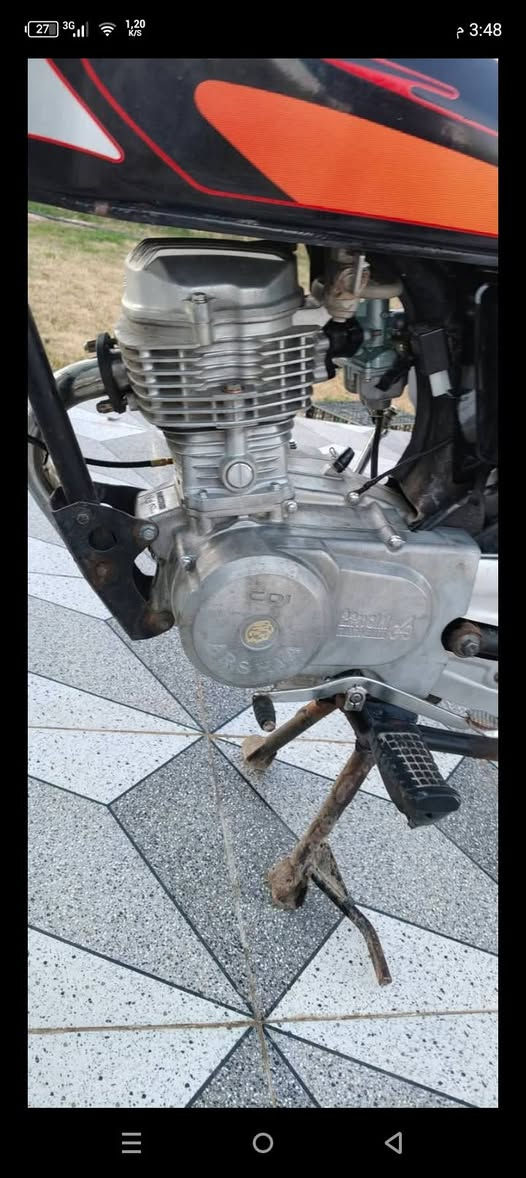 سلام عليكم دراجه ارشه للبيع موديل 16 اوراق كامله مابيها اي نقص سعر خاص مكاني ديالئ  ستفسار خاص او ***********
