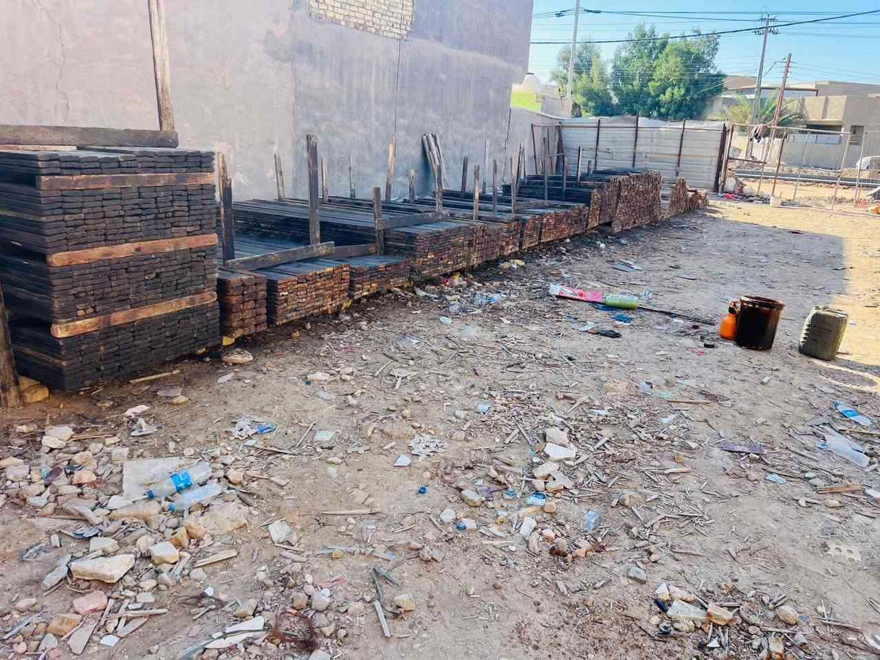 قالب خشب للبيع 13 مكعب ونص /***********
