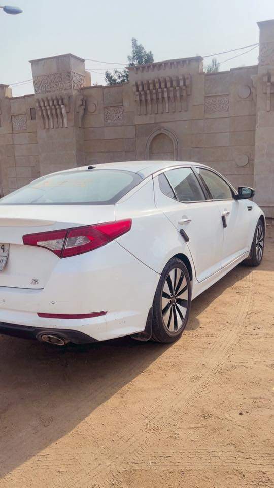 أوبتما 2014 خليجي 2400 دوش 
نص فول رقم سليمانية السياره خير من الله جاهزه من كلشي 
الفاصيل ***********
