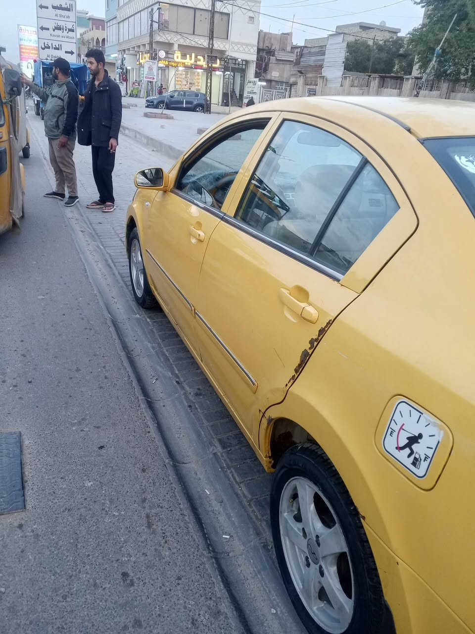 السلام عليكم سياره للبيع شيري 2011 سعره 15 مكان بغدا ***********
