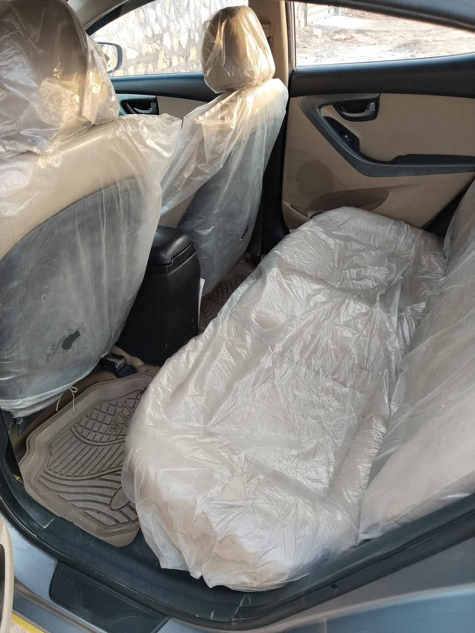 السلام عليكم النترا موديل 2013
خليجي كفاله عامه كيرحاويه جديد حداديه جديد محرك لاتنقيص ولاتبخير سياره لوك سونار موجود هزه جديده شرط التحويل السياره باسمي تحويل ثاني يوم مكان السياره ديوانيه ***********8 مامتواجد عل فيس السعر 113وبيه مجال بسيط
