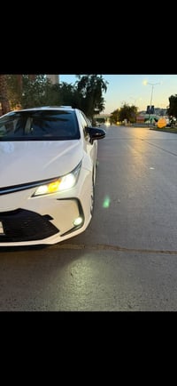 كورلا هايبرد 2025  ماشيه27  سعر 146 وبيها مجال جدا بسيط   ملاحضات 3 رص...